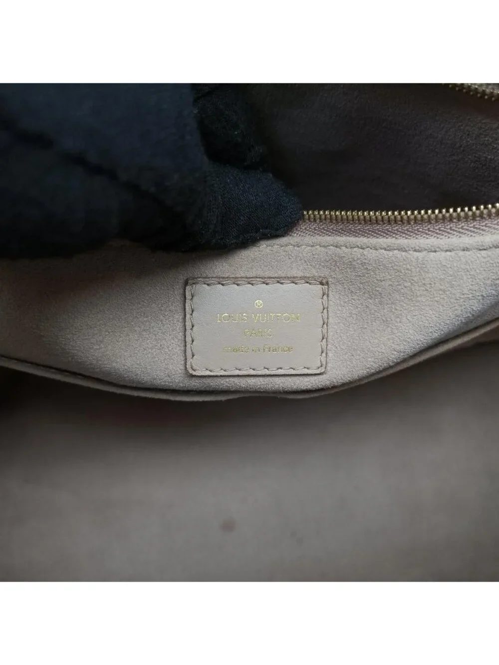 Louis Vuitton On The Go MM Beige Monogram Empreinte Tote